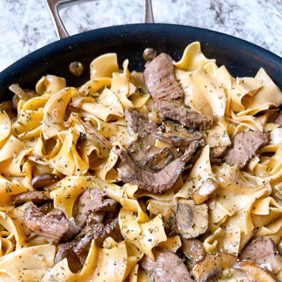 Creamy Beef Stroganoff without Mushrooms: Stovetop Recipe