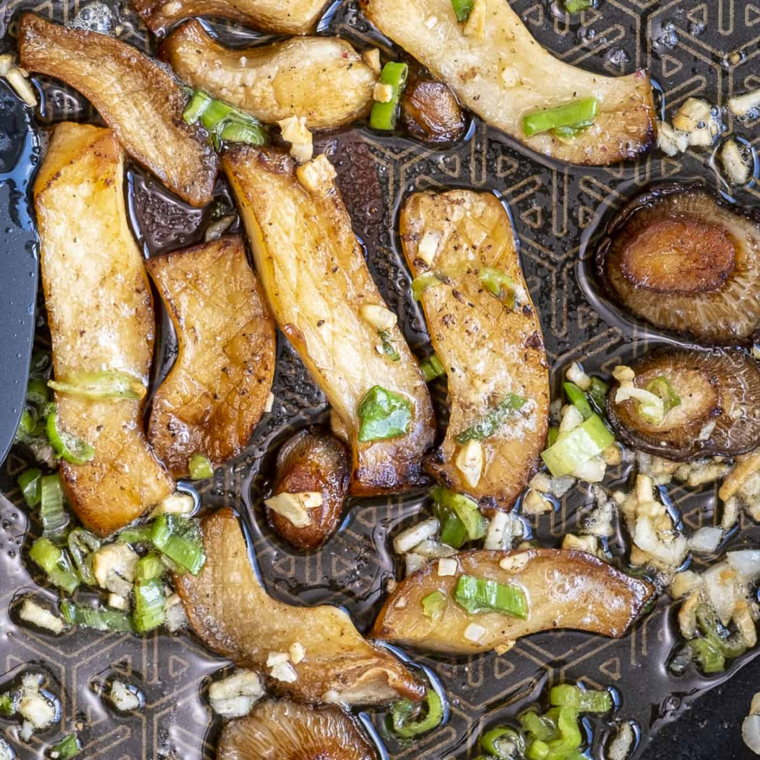 King Oyster Mushroom Recipe (Trumpet Mushrooms)